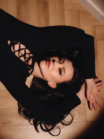 Карина Светлая Брюнетка фото 4