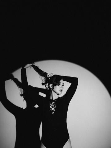 Карина Светлая Брюнетка фото 6